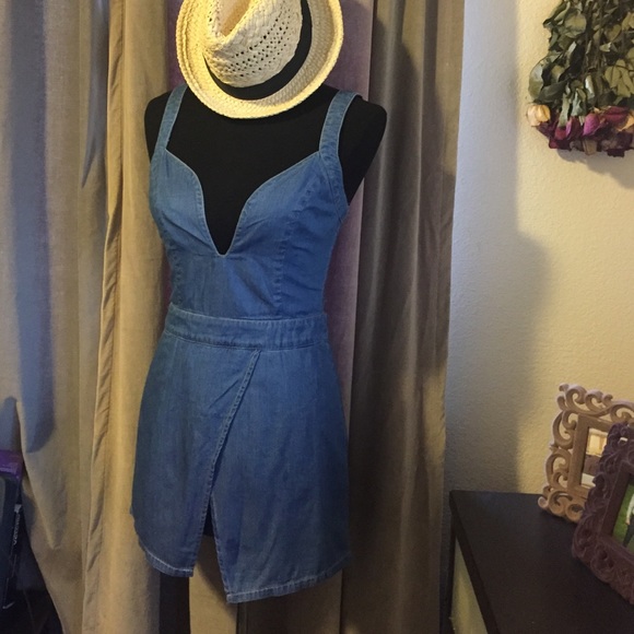 Summer sale!!! Jean romper - Picture 2 of 6